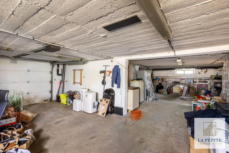 Maison - 173 m² - 9 pièces