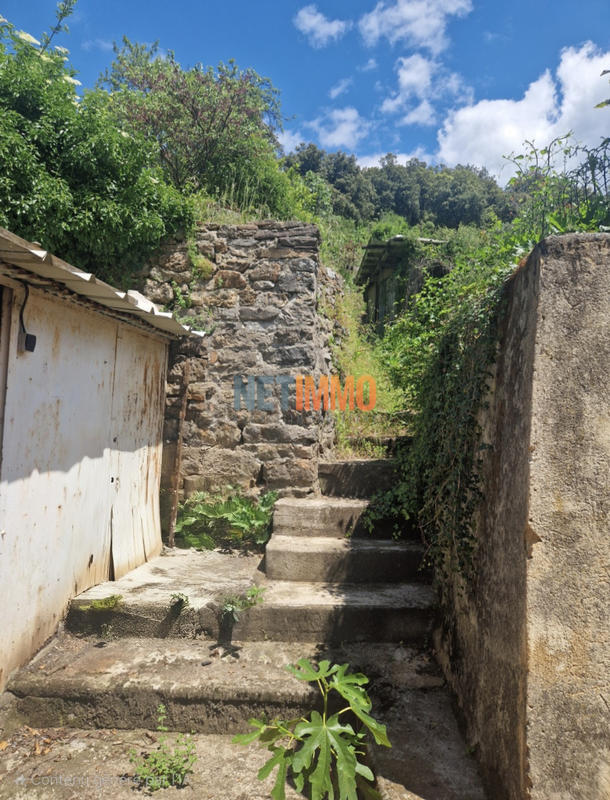 Maison - 180 m² - 10 pièces