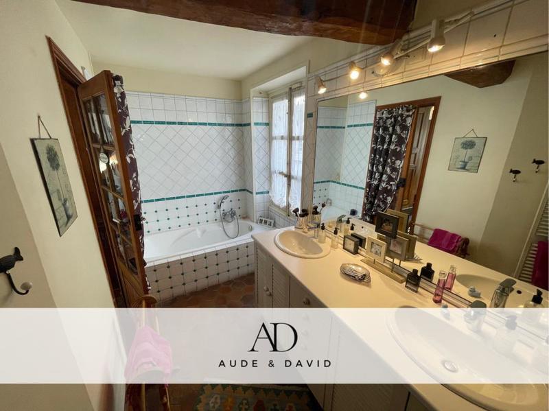 Maison - 229 m² - 10 pièces