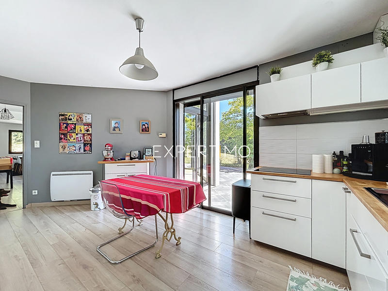 Maison - 195 m² - 6 pièces