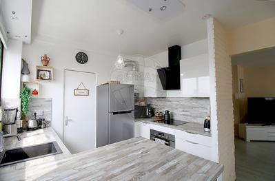 Appartement - 80 m² - 4 pièces