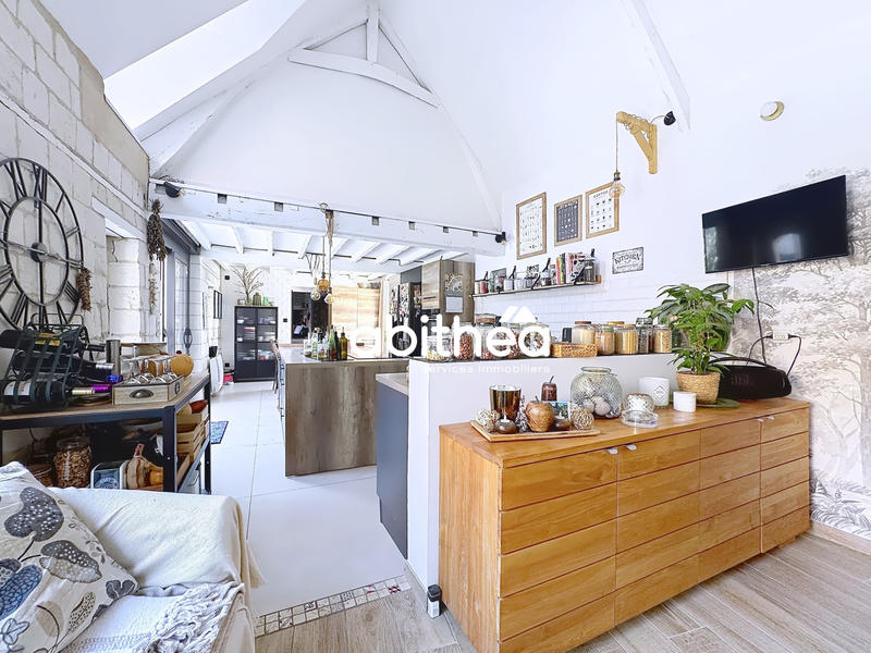 Maison - 275 m² - 8 pièces