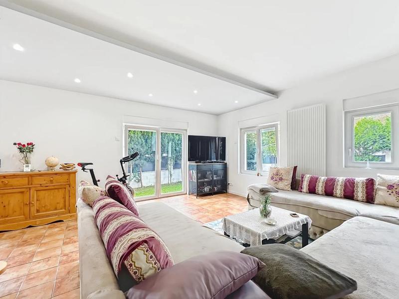 Maison - 143 m² - 6 pièces