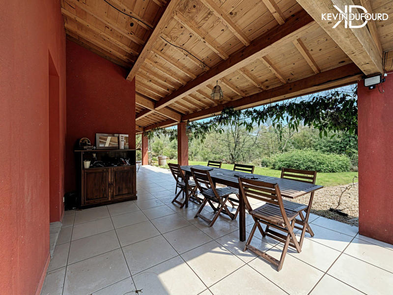 Maison - 200 m² - 9 pièces