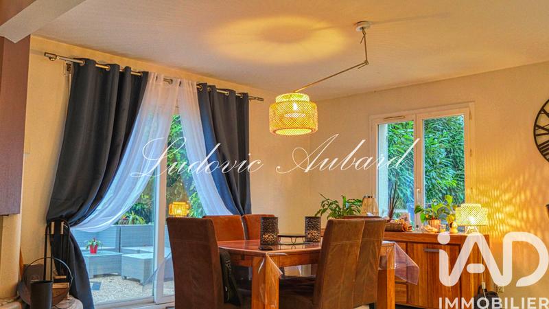 Maison - 140 m² - 5 pièces