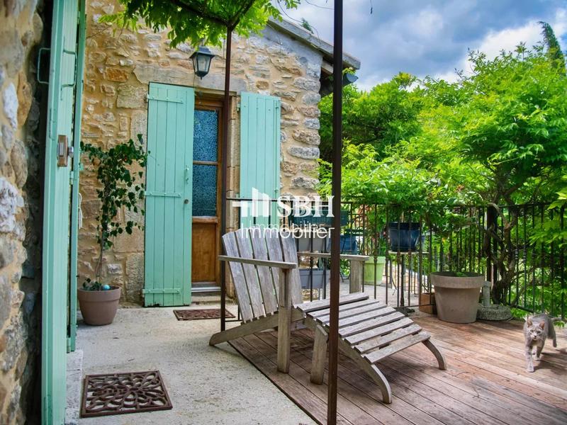 Mas - 540 m² - 27 pièces