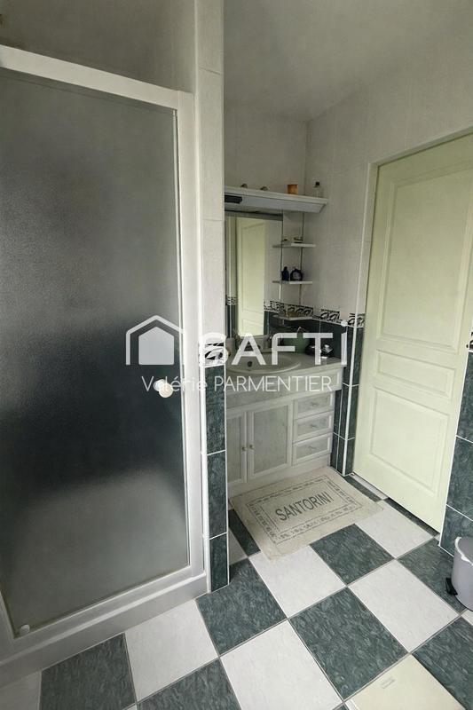 Maison - 186 m² - 5 pièces