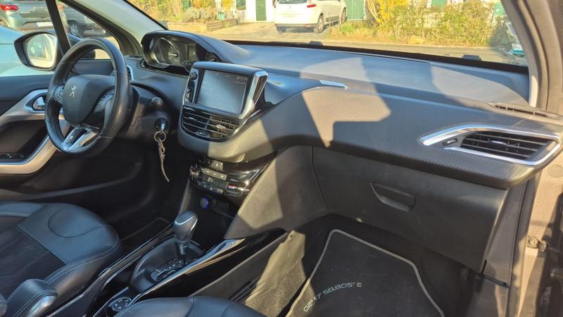 Peugeot 2008 1.2 PureTech 130 Eat6 Crossway