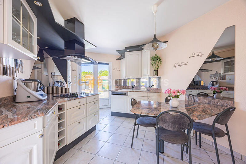 Maison - 120 m² - 5 pièces