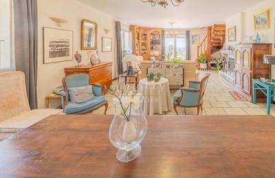 Propriété - 170 m² - 8 pièces