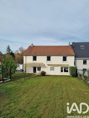 Maison - 168 m² - 8 pièces