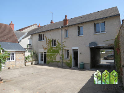 Maison - 175 m² - 8 pièces