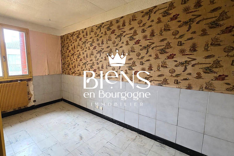 Maison - 94 m² - 6 pièces