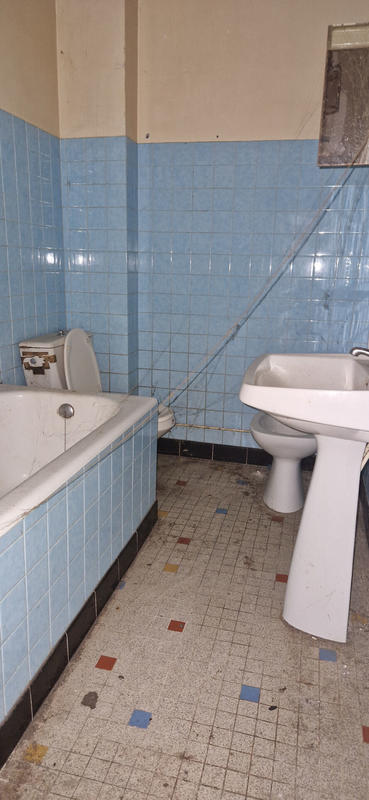 Maison - 220 m² - 7 pièces