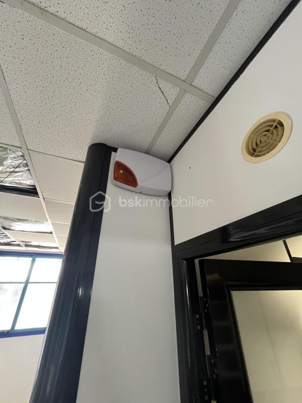 Bureau - 350 m² - 5 pièces