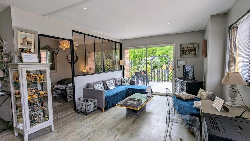 Maison - 222 m² - 6 pièces