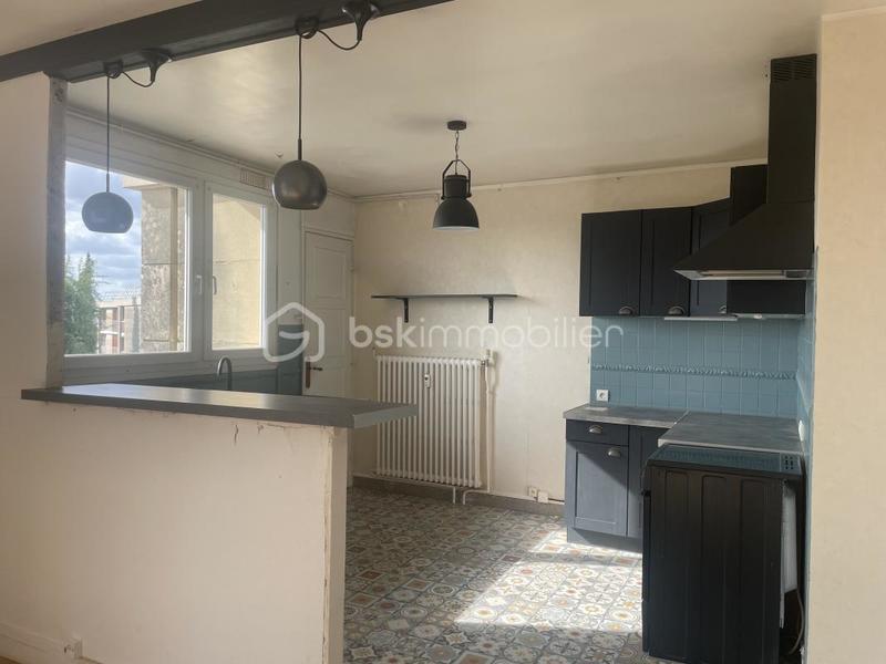 Appartement - 85 m² - 5 pièces