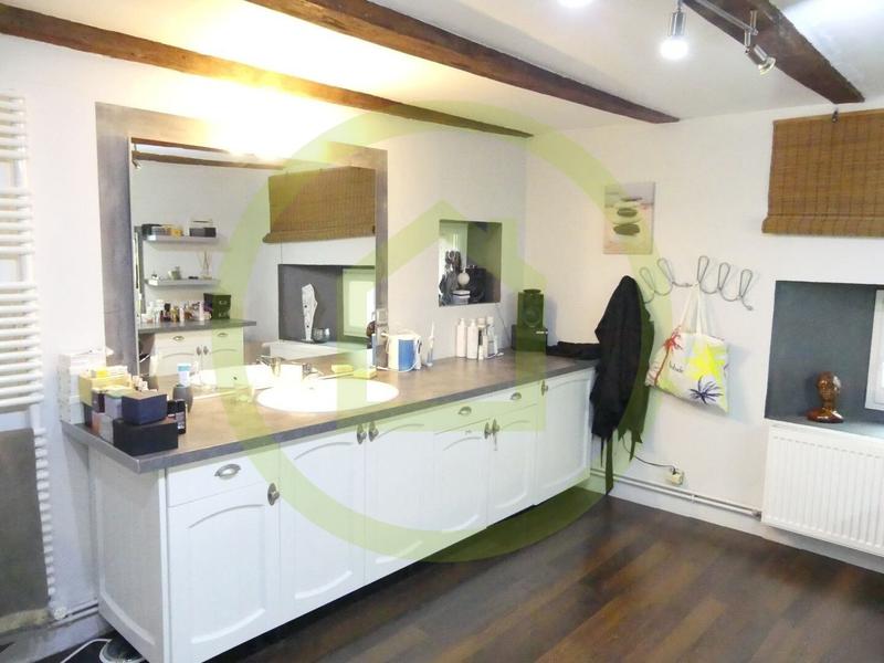 Maison - 230 m² - 7 pièces