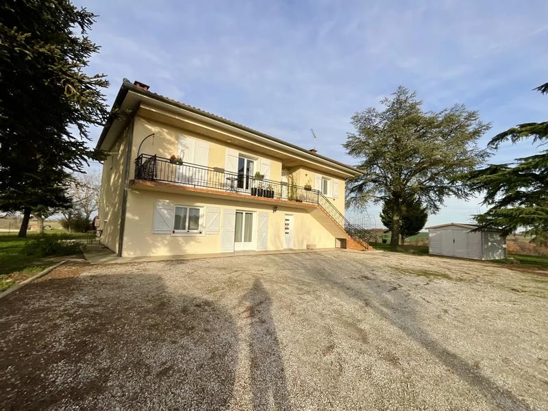 Appartement - 125 m² - 4 pièces