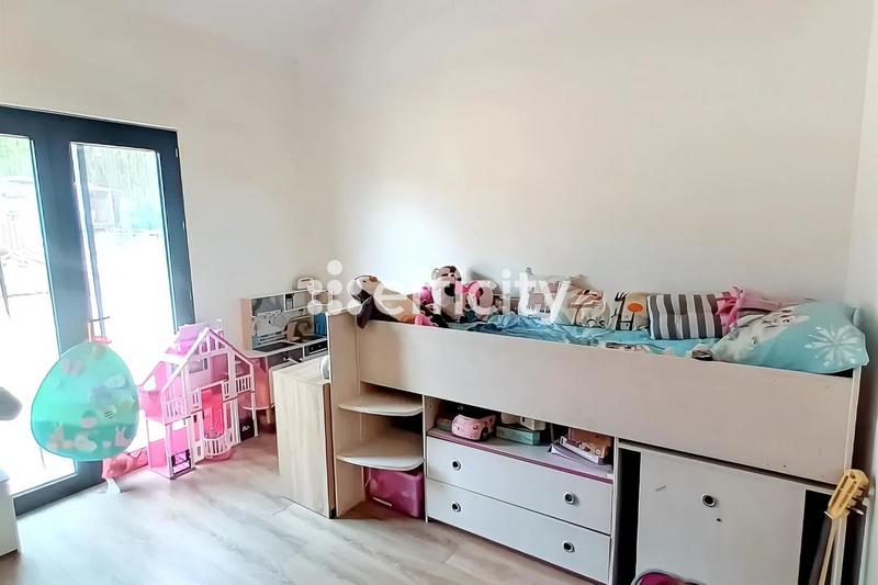 Maison - 111 m² - 5 pièces