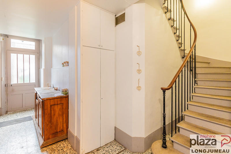 Appartement - 82 m² - 4 pièces