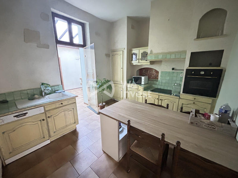 Local commercial - 199 m² - 4 pièces