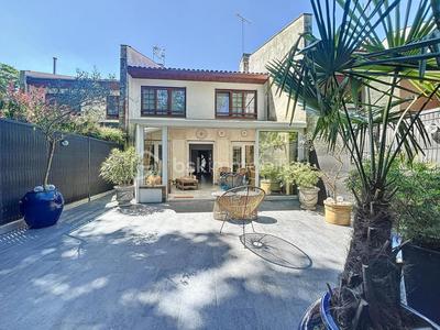 Maison - 102 m² - 6 pièces