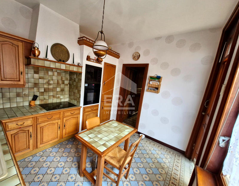 Maison - 162 m² - 6 pièces