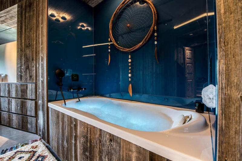 Châlet - 240 m² - 8 pièces