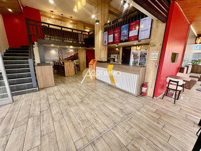 Local commercial - 121 m²