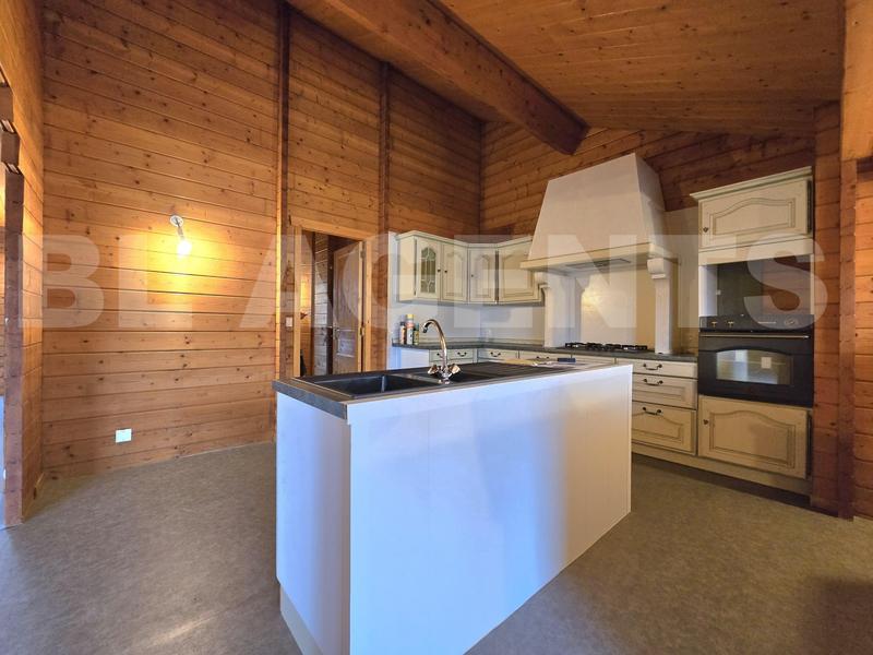 Maison - 155 m² - 6 pièces