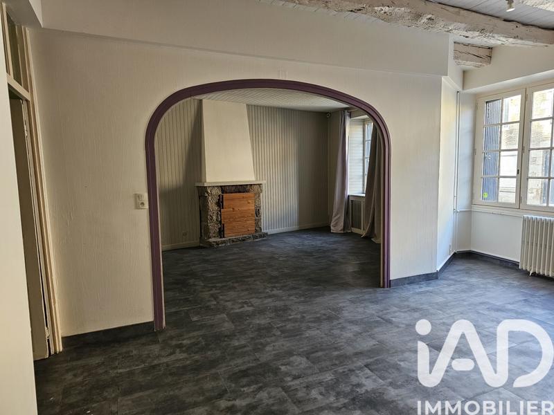 Maison - 220 m² - 10 pièces