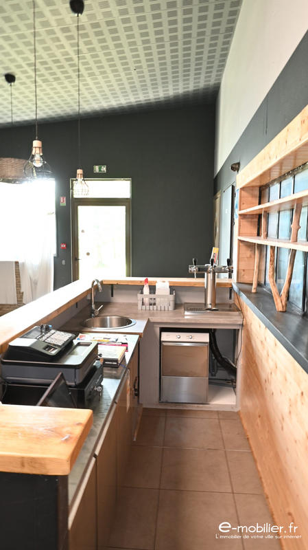 Fonds de commerce - Hôtellerie / Restauration - 150 m²