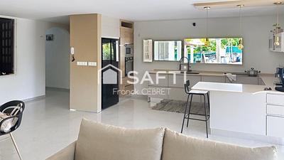 Maison - 160 m² - 5 pièces