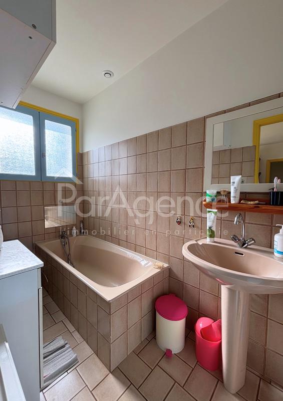 Maison - 141 m² - 7 pièces