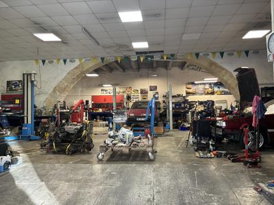 Fonds de commerce - 275 m²