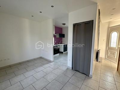 Maison traditionnelle - 97 m² - 5 pièces