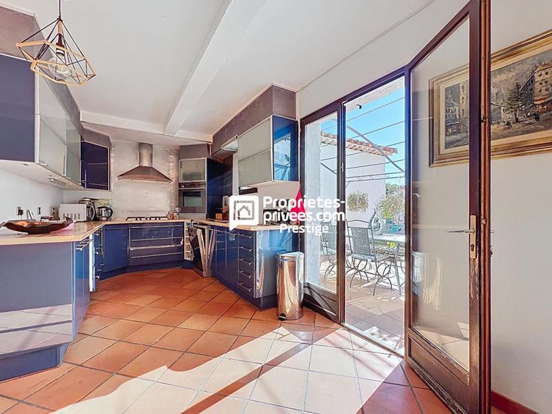 Maison - 185 m² - 5 pièces