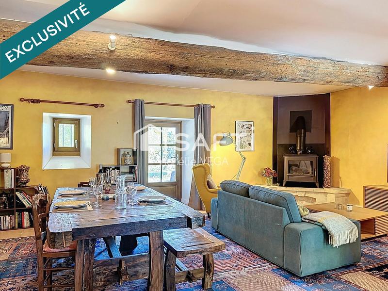 Maison - 275 m² - 7 pièces