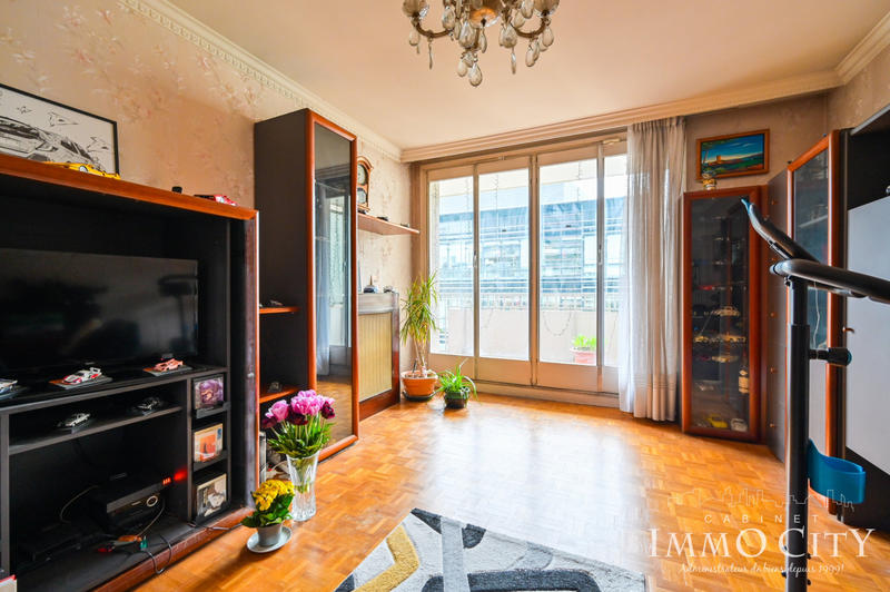 Appartement - 85 m² - 4 pièces