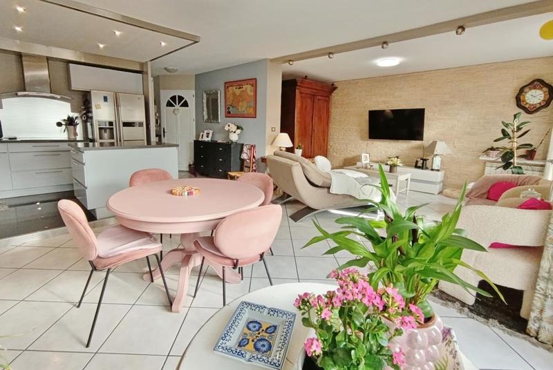 Maison - 130 m² - 5 pièces