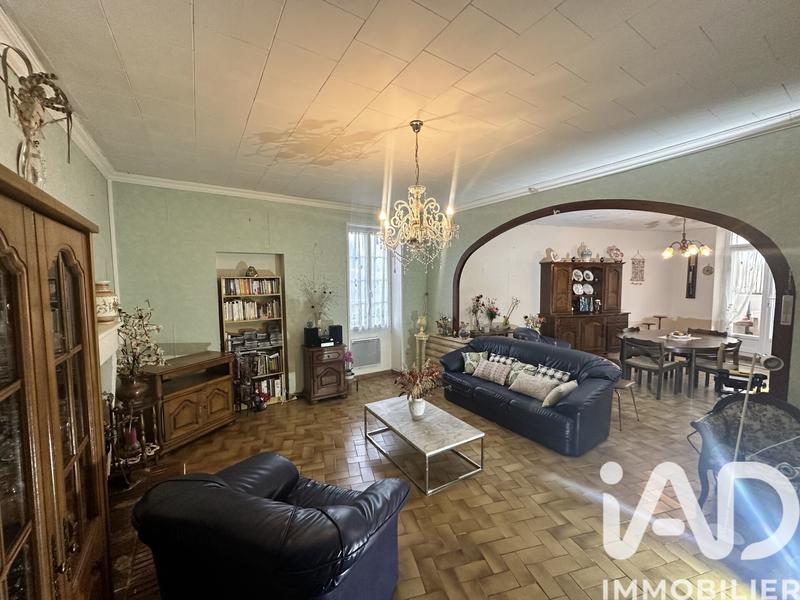 Maison - 200 m² - 8 pièces