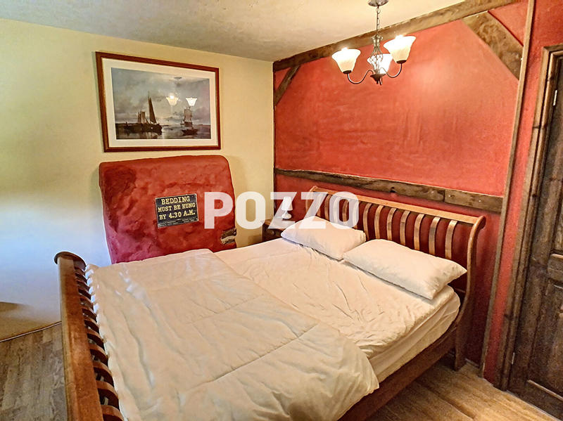 Maison - 230 m² - 8 pièces