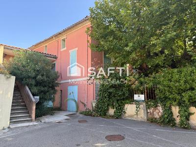 Maison - 185 m² - 8 pièces