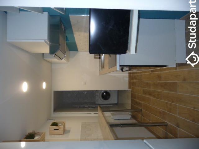 Chambre - 9 m² - 1 pièce