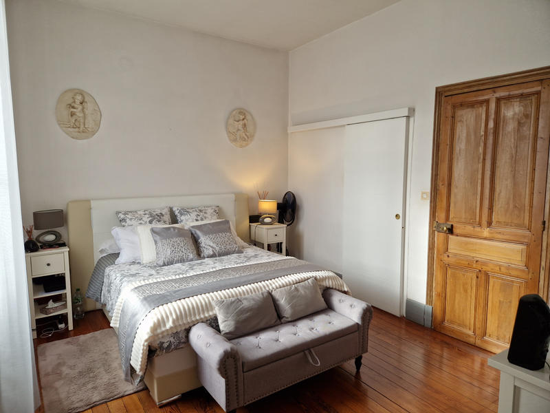 Appartement - 160 m² - 4 pièces