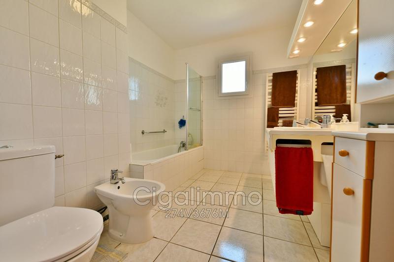 Villa - 179 m² - 8 pièces