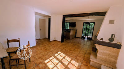 Villa - 100 m² - 5 pièces