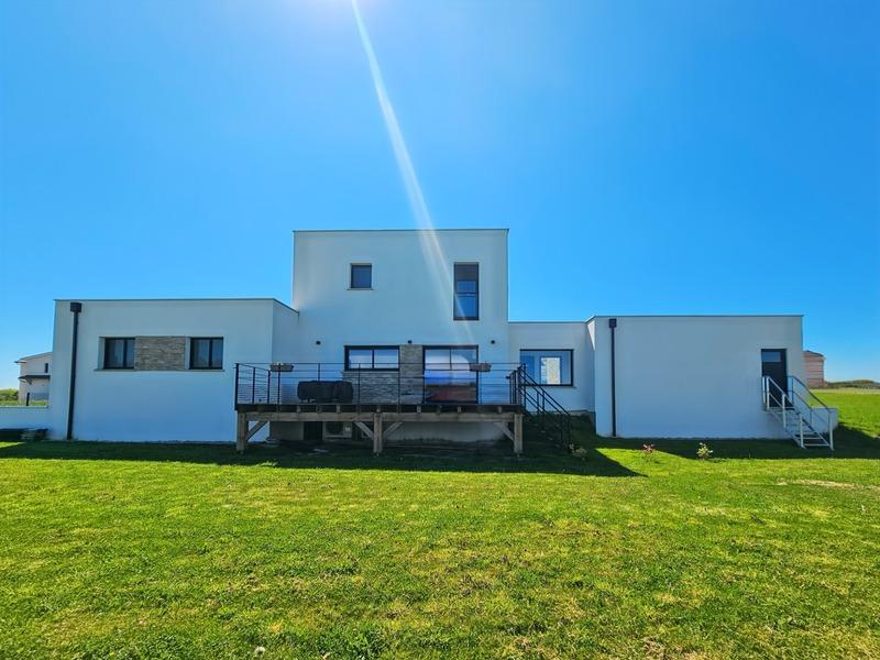 Maison - 149 m² - 5 pièces