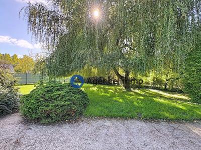 Maison traditionnelle - 278 m² - 8 pièces